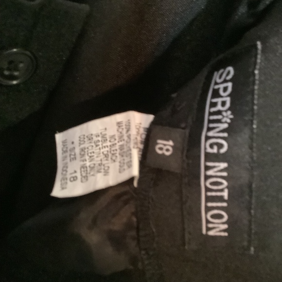 BOYS’ BLACK SPRING NOTION TUXEDO SUIT JACKET, VEST, & PANTS Size 18 - Picture 14 of 16